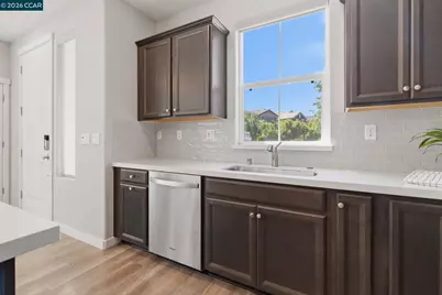 49 Funderburg Blvd., Mountain House, CA 95391 - Photo 8