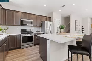 49 Funderburg Blvd, Mountain House, CA 95391 - Photo 4