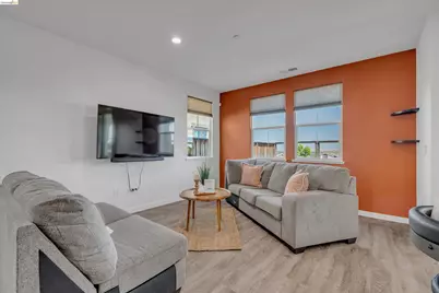 2754 Lily Ct, Antioch, CA 94531 - Photo 12
