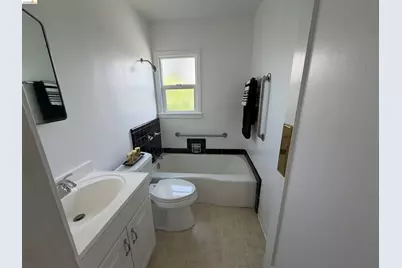 1028 61st St, Oakland, CA 94608 - Photo 28