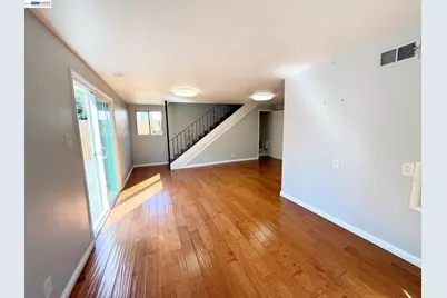 1033 Fountain St, Alameda, CA 94501 - Photo 14