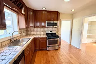 1033 Fountain St, Alameda, CA 94501 - Photo 8