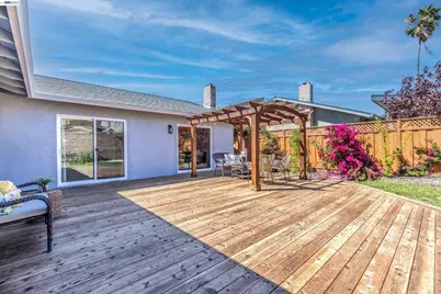 38475 Jacaranda Dr, Newark, CA 94560 - Photo 30