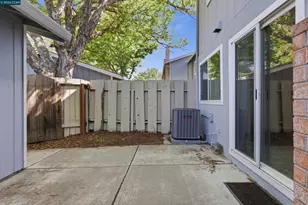 1423 St James Pkwy, Concord, CA 94521 - Photo 8