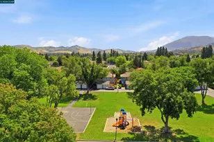 1423 St James Pkwy, Concord, CA 94521 - Photo 36