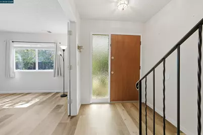 1423 Saint James Pkwy, Concord, CA 94521 - Photo 10