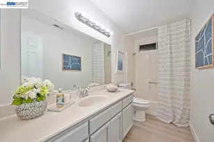 10 Fig Leaf Ct, Sacramento, CA 95838 - Photo 40