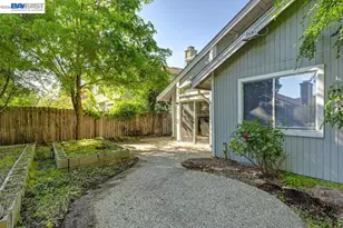 10 Fig Leaf Ct, Sacramento, CA 95838 - Photo 46
