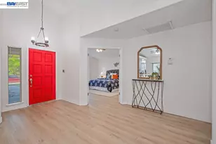 10 Fig Leaf Ct, Sacramento, CA 95838 - Photo 8