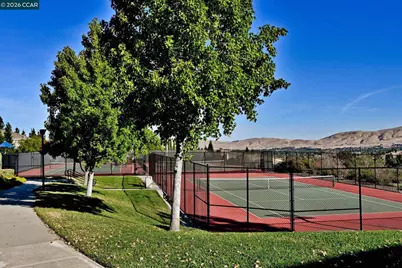 950 Maplegate Ct, Concord, CA 94521 - Photo 146