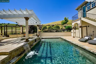 950 Maplegate Ct, Concord, CA 94521 - Photo 102
