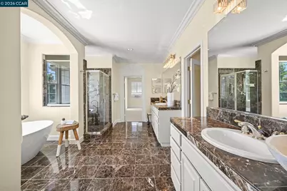950 Maplegate Ct, Concord, CA 94521 - Photo 72