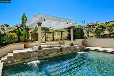 950 Maplegate Ct, Concord, CA 94521 - Photo 82