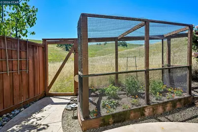 950 Maplegate Ct, Concord, CA 94521 - Photo 118