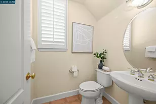 950 Maplegate Ct, Concord, CA 94521 - Photo 52