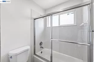 6235 Roslin Ct, Pleasanton, CA 94588 - Photo 18