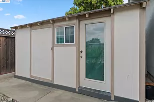 1135 Killarney St, Livermore, CA 94550 - Photo 36