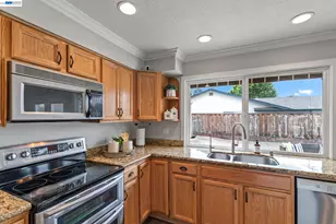1135 Killarney St, Livermore, CA 94550 - Photo 18