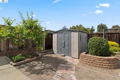 1135 Killarney St, Livermore, CA 94550 - Photo 48