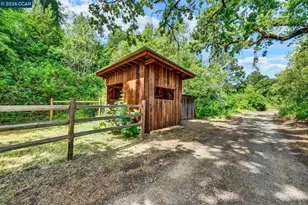 4009A Redwood Rd, Napa, CA 94558 - Photo 16