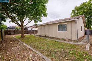 743 Scottsdale Dr, Vacaville, CA 95687 - Photo 18