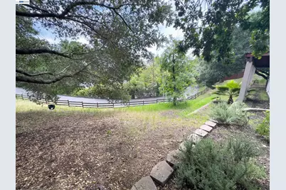 1516 Pleasant Hill Rd, Lafayette, CA 94549 - Photo 34