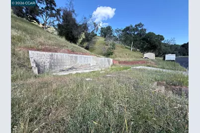 1090 Arroyo Grande Dr, Napa, CA 94558 - Photo 26