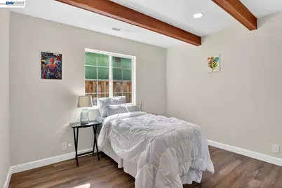 320 Monmouth Dr, Milpitas, CA 95035 - Photo 20