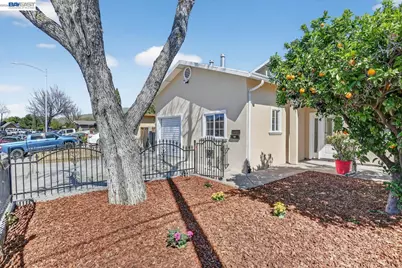 320 Monmouth Dr, Milpitas, CA 95035 - Photo 4