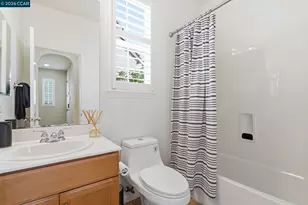4162 Summer Gate Ave, Vallejo, CA 94591 - Photo 6
