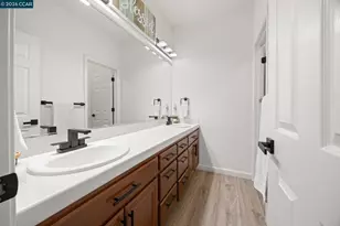 911 Autumn Oak Cir, Concord, CA 94521 - Photo 30