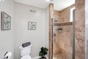 31032 Carroll Ave, Hayward, CA 94544 - Photo 40