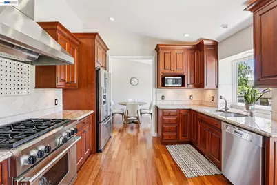 1095 Canyon Hills Rd, San Ramon, CA 94582 - Photo 12