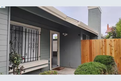 4266 Warbler Loop, Fremont, CA 94555 - Photo 2