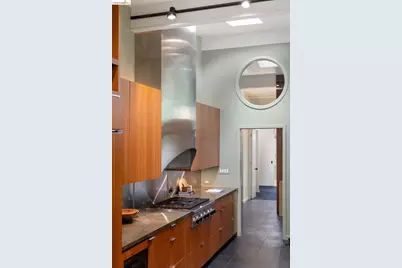 2871 Morley Dr, Oakland, CA 94611 - Photo 34