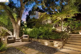 2871 Morley Dr, Oakland, CA 94611 - Photo 4