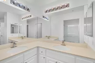 220 Caldecott, Oakland, CA 94618 - Photo 14