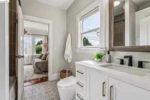 666 46th St, Oakland, CA 94609 - Photo 20