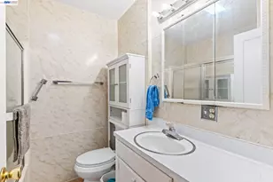 324 Berry Ave, Hayward, CA 94544 - Photo 16