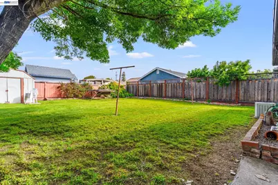 324 Berry Ave, Hayward, CA 94544 - Photo 24