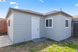 246 Tunis Rd, Oakland, CA 94603 - Photo 42