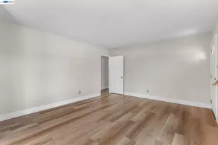 246 Tunis Rd, Oakland, CA 94603 - Photo 10