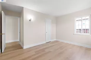 246 Tunis Rd, Oakland, CA 94603 - Photo 20