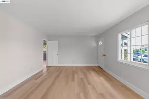 246 Tunis Rd, Oakland, CA 94603 - Photo 8