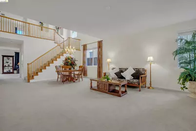 2068 Catalpa Way, Antioch, CA 94509 - Photo 6