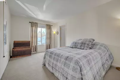 2068 Catalpa Way, Antioch, CA 94509 - Photo 32