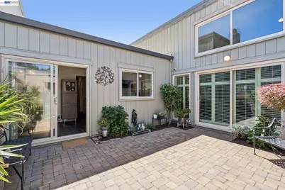 3430 Camanoe Ln, Alameda, CA 94502 - Photo 30