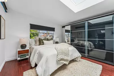 829 21st St #1, Oakland, CA 94607 - Photo 28