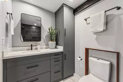 829 21st St #1, Oakland, CA 94607 - Photo 32
