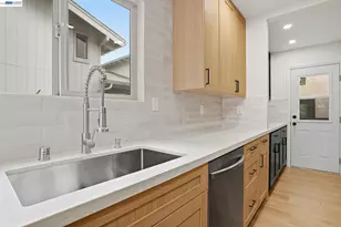 2011 Dolphin Dr, Aptos, CA 95003 - Photo 12